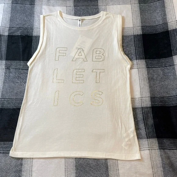 NWT Fabletics McKinney Short Sleeve Tee
Women size XS - Picture 3 of 5